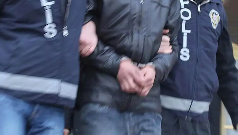 Kütahya'da Uyuşturucu Operasyonu: 3 Şahıs Tutuklandı