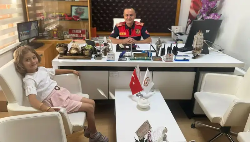 5 Yaşındaki Aslı, Köyü Yanmaktan Kurtaran Cesur Kahraman Oldu
