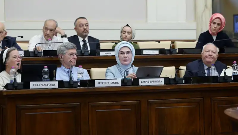 Emine Erdoğan'dan Vatikan'da Güçlü Bir Mesaj: "Dünya 5'ten Büyüktür"