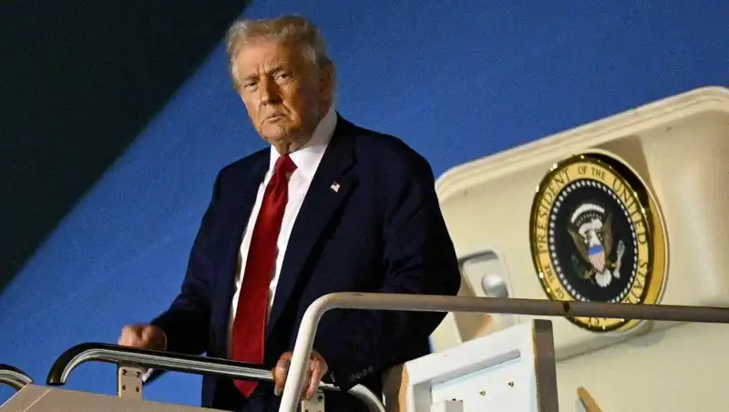 Trump, Lahey'deki NATO Zirvesi'nde Tarihi Kararlar Almayı Hedefliyor