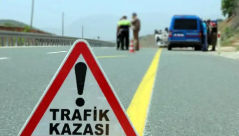 Bitlis'te Peş Peşe İki Kaza: 19 Yaralı, Durum Ciddi!