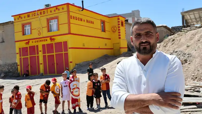 Fanatik Taraftar, Evinin Dış Cephesine Osimhen Yazdırdı!