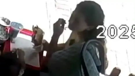Saçını Tostuna Koyan Kadının Şoke Eden Gerekçesi