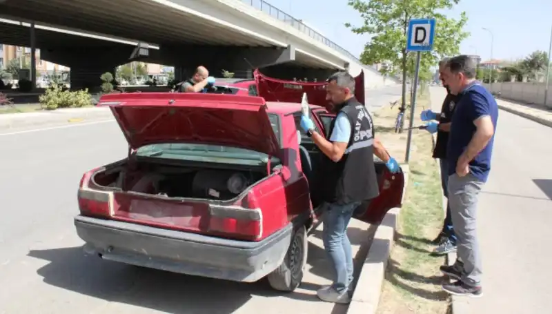 Hırsızlıkta Sıradışı Yöntem: Yakıtı Bitince İkinci Aracı Çaldı