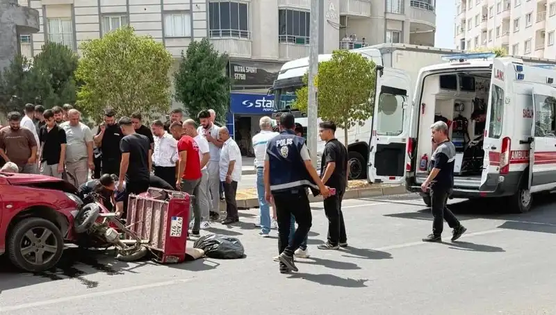 Mardin’de Trafik Kazası: İki Kişi Yaralandı, Olayın Detayları Ortaya Çıktı