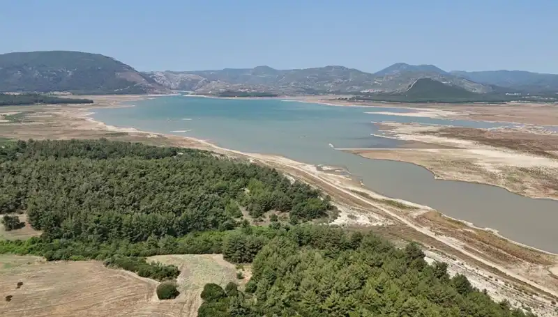 İzmir'de Güvenlik Alarmı: Olay Sayısı Geçen Yıla Göre Yüzde 50 Düştü!