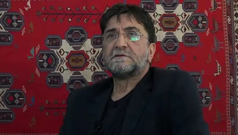 Nihat Genç Hayatını Kaybetti: Gazetecilik Dünyasında Bir Yıldız Sönüyor