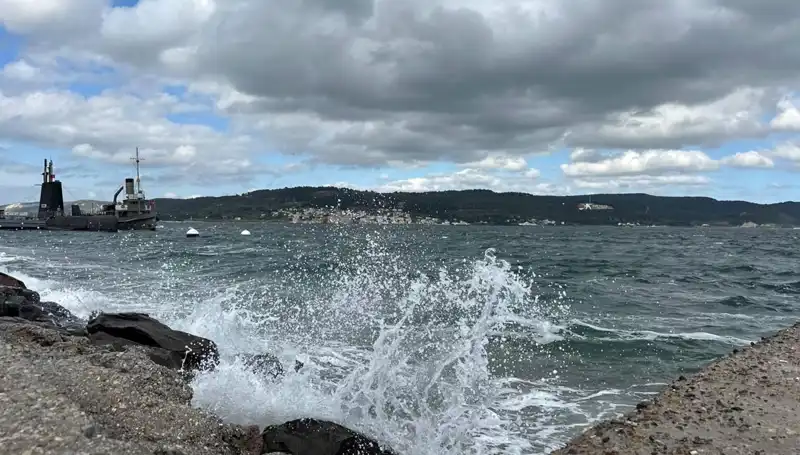 Beykoz Sahilleri'nde Denize Giriş Yasağı Gerçekleşti: Nedenleri ve Etkileri