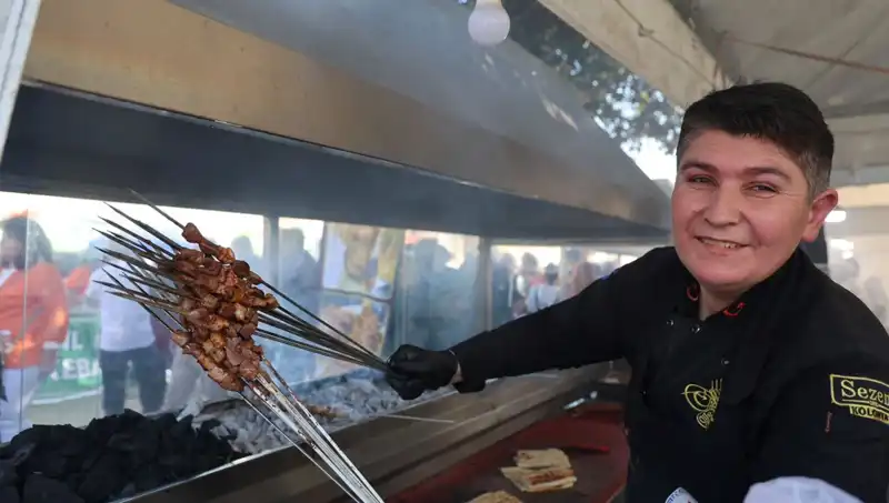 Kozan Ciğeri Karnavalda Göz Doldurdu, Yarım Ton Tüketildi!