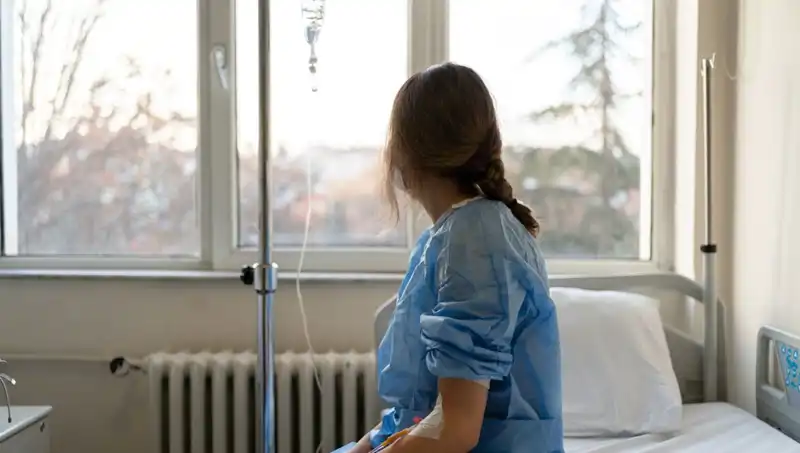 27 Yaşındaki Kadının Meme Kanseri Mücadelesi: Doktorlar "Ciddi Değil" Demişti