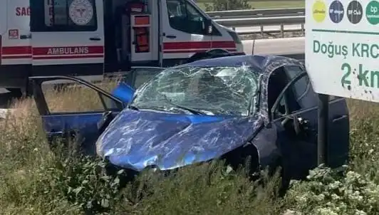 Kontrolden Çıkan Araç Takla Attı: Feci Kaza İki Kişiyi Yaraladı