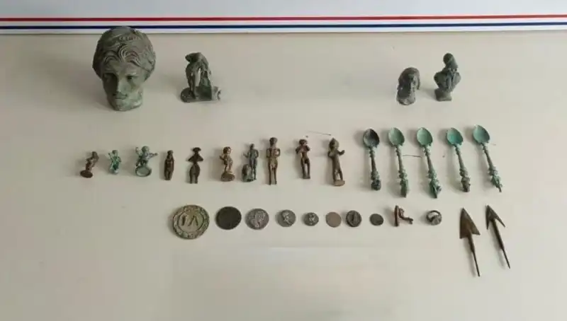Roma Dönemine Ait Tarihi Eserler Büyük Bir Operasyonla Ele Geçirildi