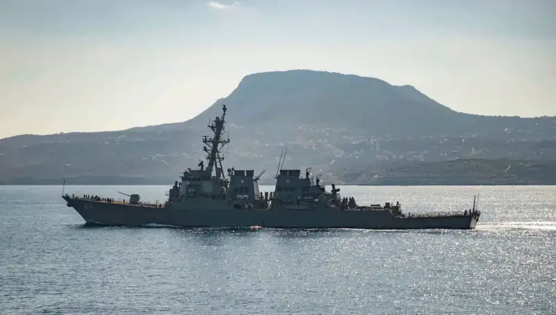 ABD Yunanistan'daki Donanma Üssünü Kaleye Dönüştürüyor: Stratejik Hamle Neden Önemli?