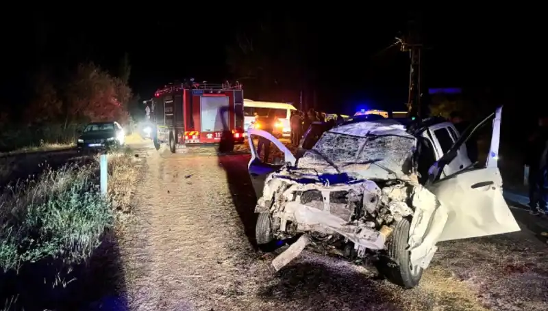 Ciple Traktör Çarpıştı: Korkunç Kazada 5 Yaralı