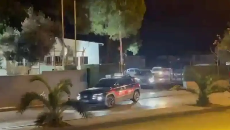 İzmir'de Tarihi Operasyon: 141 Hükümlü Tek Seferde Yakalandı
