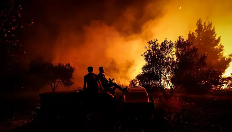 Çanakkale Orman Yangınında 785 Kişi Güvenliğe Tahliye Edildi!
