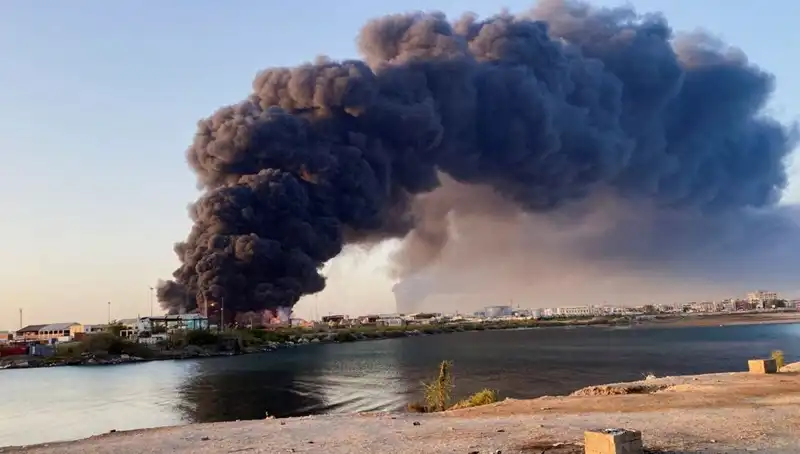 Port Sudan'da Şok Edici Patlamalar: Havaalanı ve Ordu Üssü Hedef Alındı