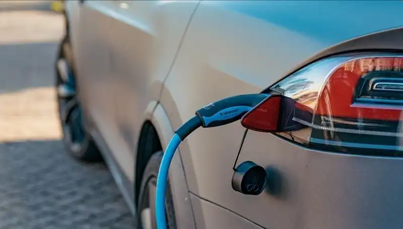 Elektrikli Araç Satışları Düşüşte: Alım Talebini Neler Etkiliyor?
