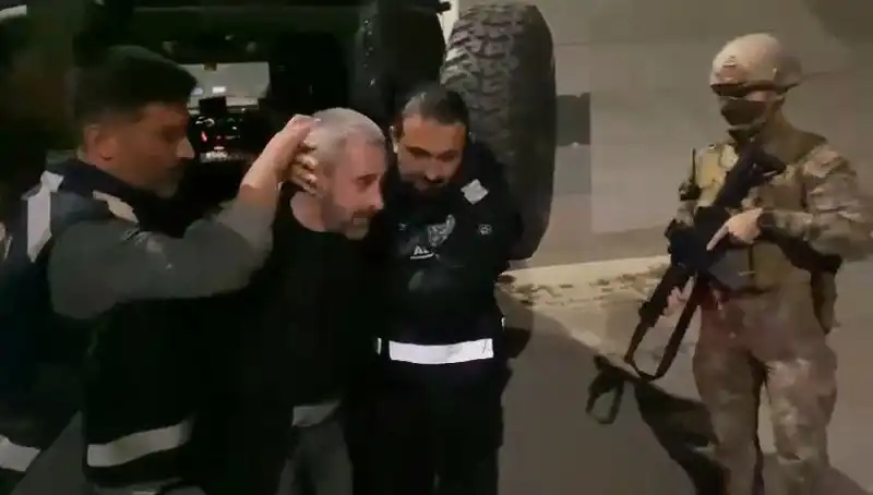 Kardeş Katili Yakalandı: 213 Saat Süren Görüntü İncelemesi Sonucu