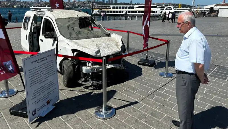 15 Temmuz Darbe Girişimi: Tankların Ezdiği Araçlar Sergiyle Anlatılıyor