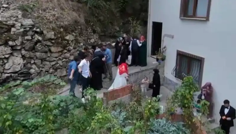 Kanlı Düğün Töreni: 10 Saniyede Değişen Hayatlar ve Kaçış Anı