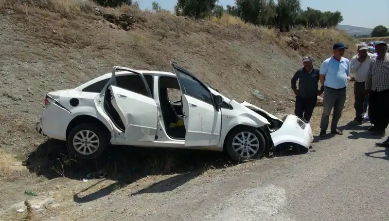 Kilis'te Korkutan Trafik Kazası: Otomobiller Çarpıştı, Yaralılar Hastanede