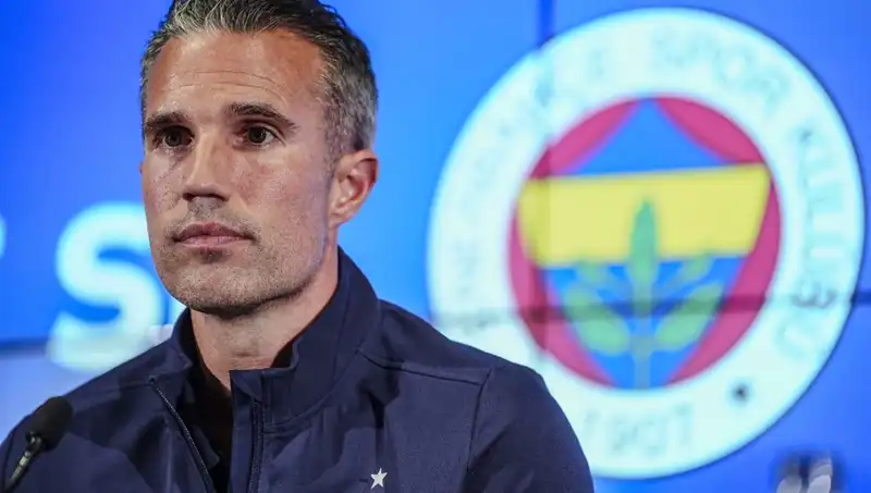 Fenerbahçe'nin Avrupa Macerası: Robin van Persie'nin Şans Oranları Ne?