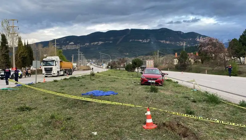 Karabük'te Aynı Aileden Dört Kişinin Hayatını Kaybettiği Feci Kaza
