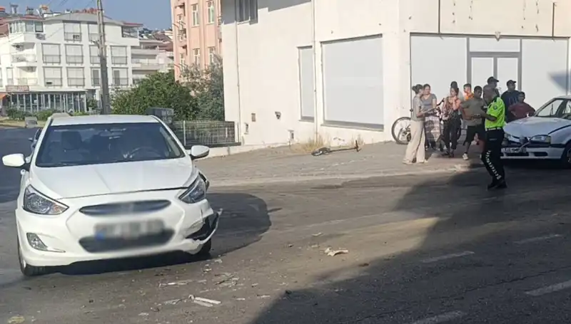 Antalya’da İki Otomobil Çarpıştı: Olayın Detayları ve Yaralılara Dair Bilgiler