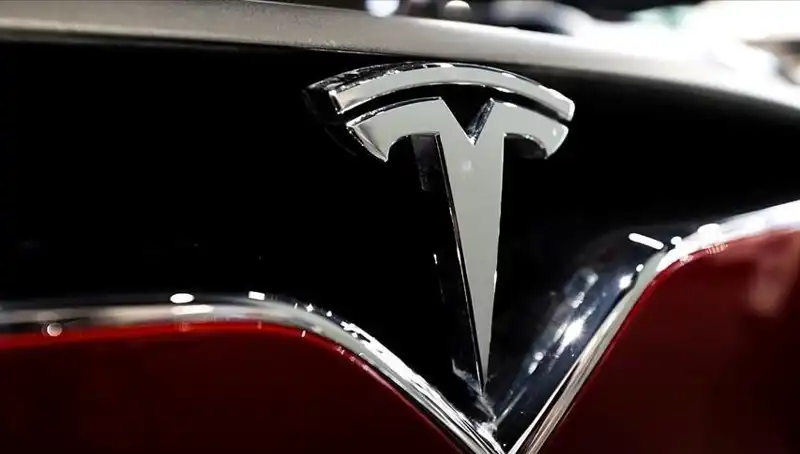 Tesla Model Y Satışları Türkiye’de Başlıyor: Merakla Beklenen Tarih Açıklandı!