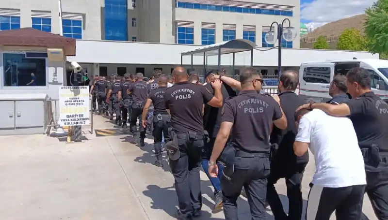 Ankara'da Tehdit ve Haraç Kesme Çetesi Çökertildi: Avukatlar da Ağa Dahil