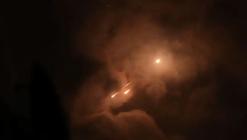 İran'ın Gece Saldırı Stratejisinin Ardındaki Gizemli Nedenler