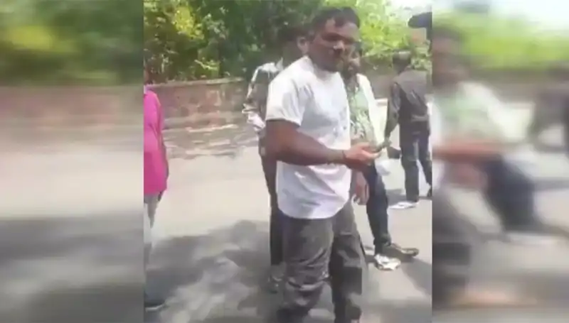 11A Yolcusunun Şoke Edici Anı: "Biri Beni Yakaladı"