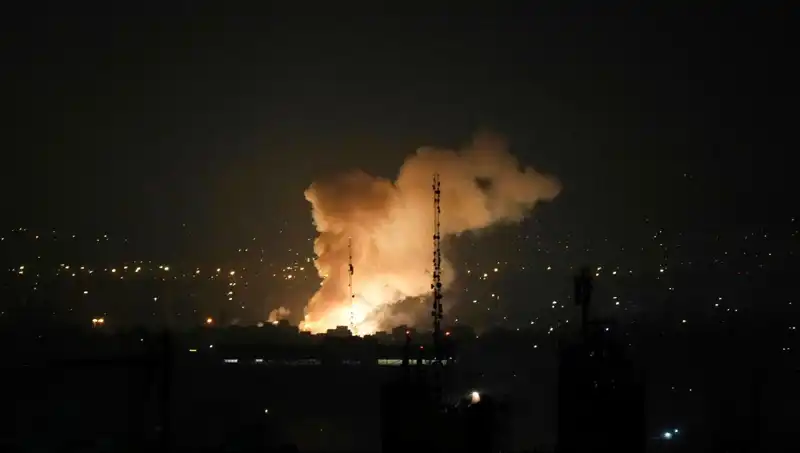 İsrail İran'ı Vurdu: Tahran'dan Tel Aviv'e Beklenen Yanıt Senaryoları