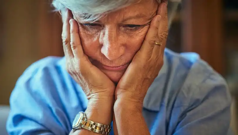 40'lı Yaşlarda Alzheimer Teşhisi: Stresin Gizli Etkileri ve İlk Belirtiler