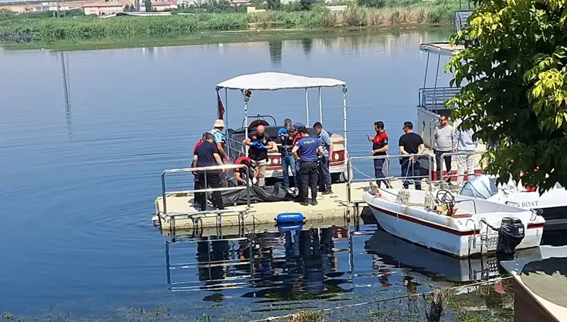 Fırat Nehri'nde Gizemli Erkek Cesedi Bulundu: Olayın Ardındaki Sır Ne?